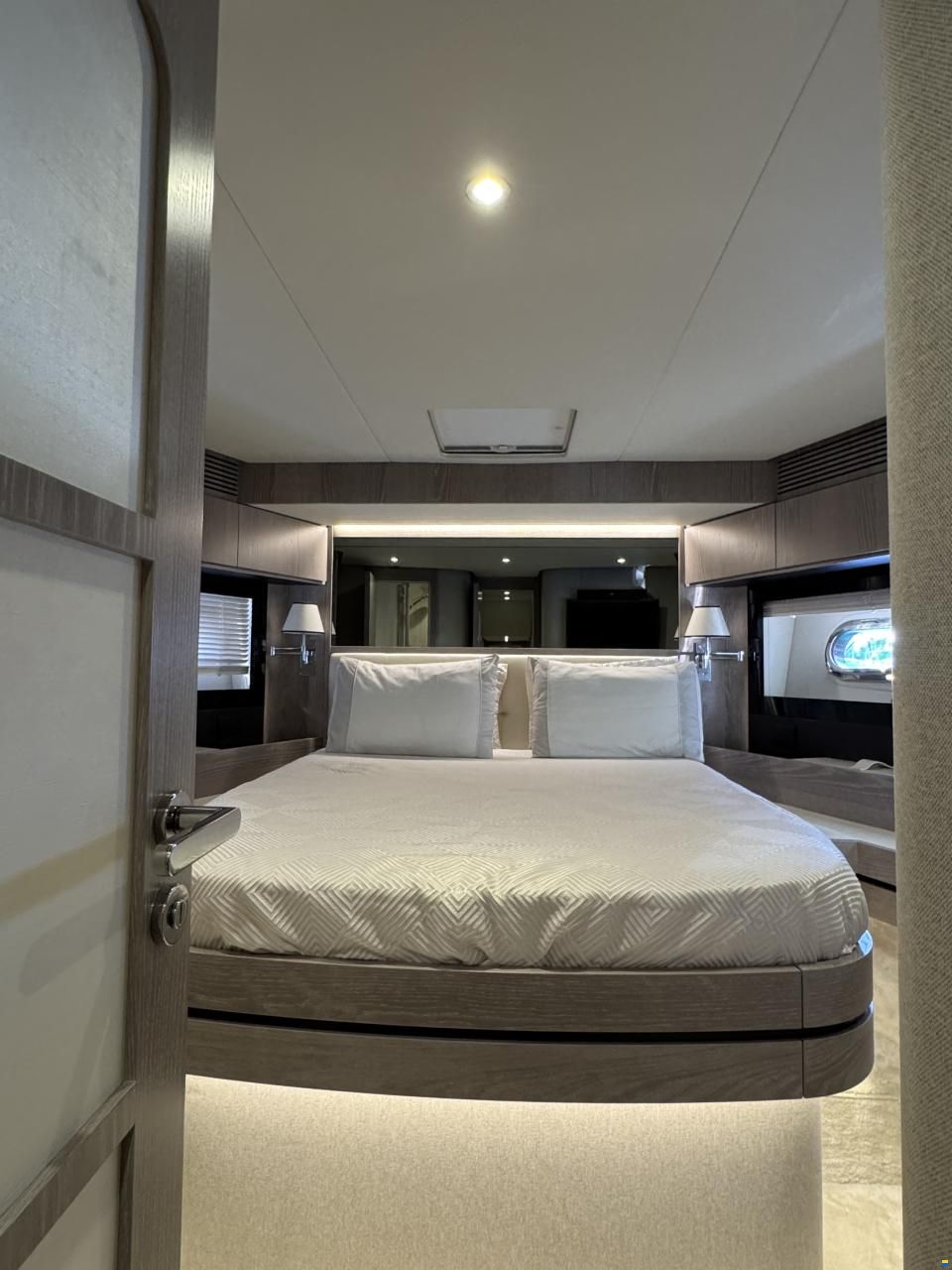 Azimut Magellano 66