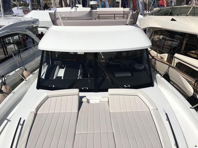 Jeanneau Velasco 43f