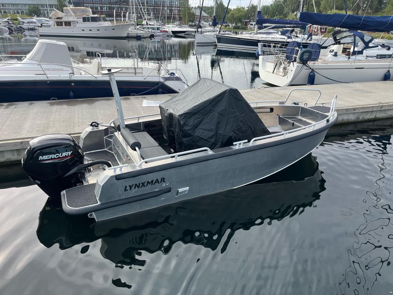 Lynxmar O19