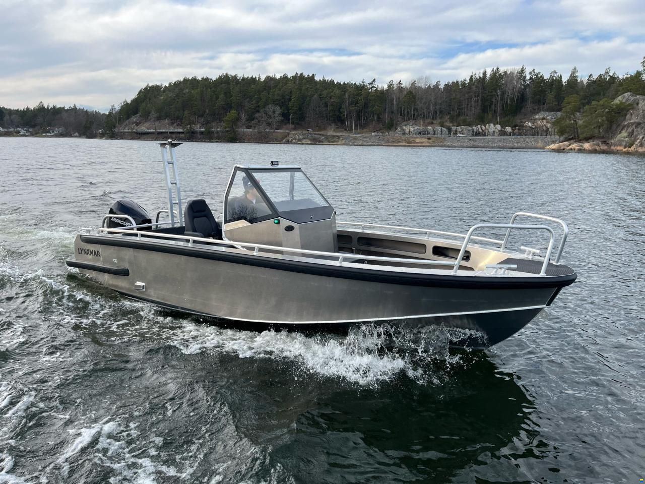Lynxmar O22