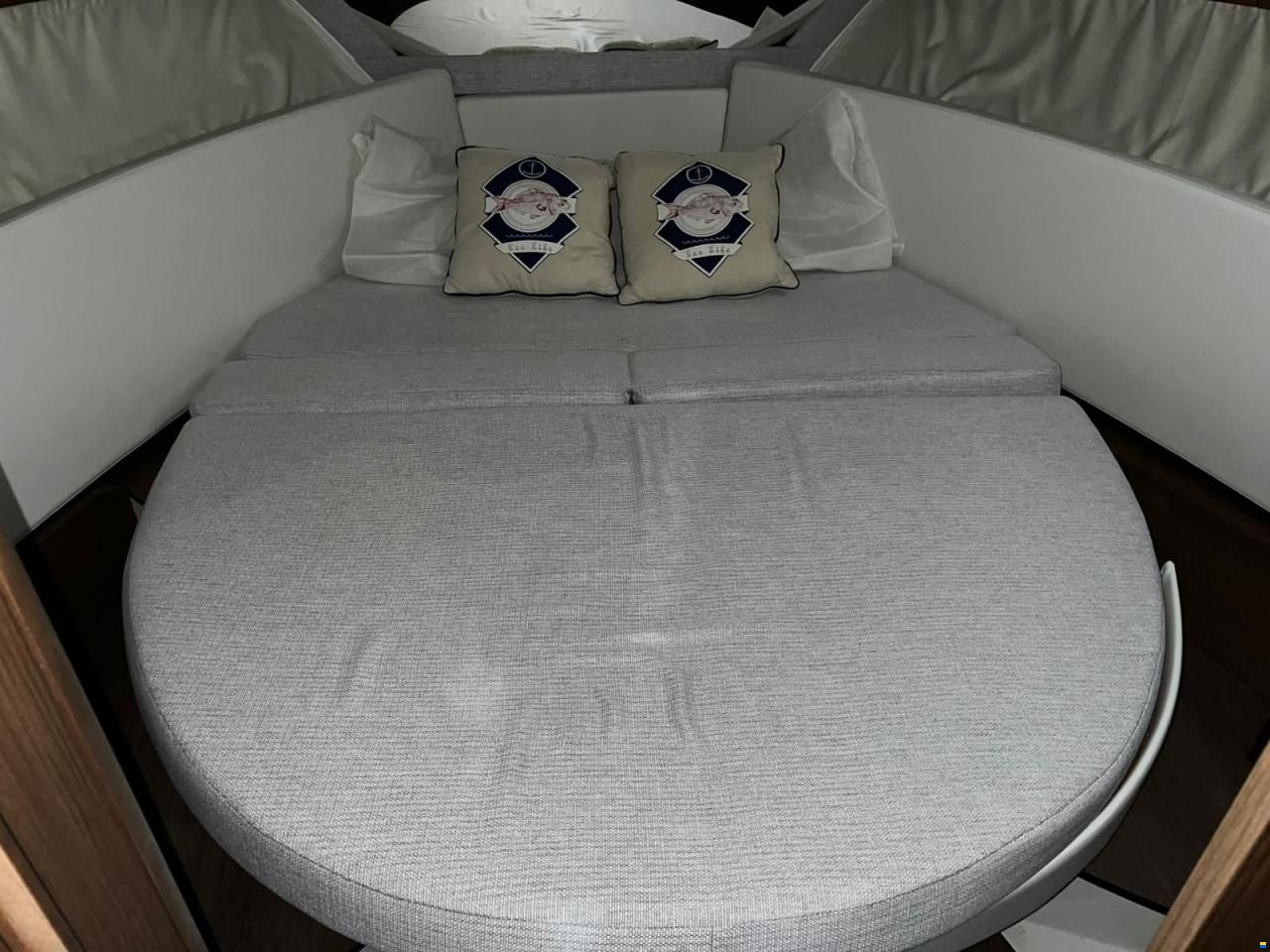 Jeanneau MERRY FISHER 1095