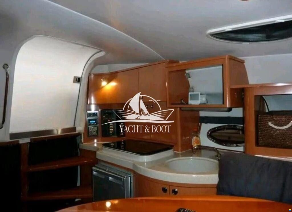 Celebrity 280 EC