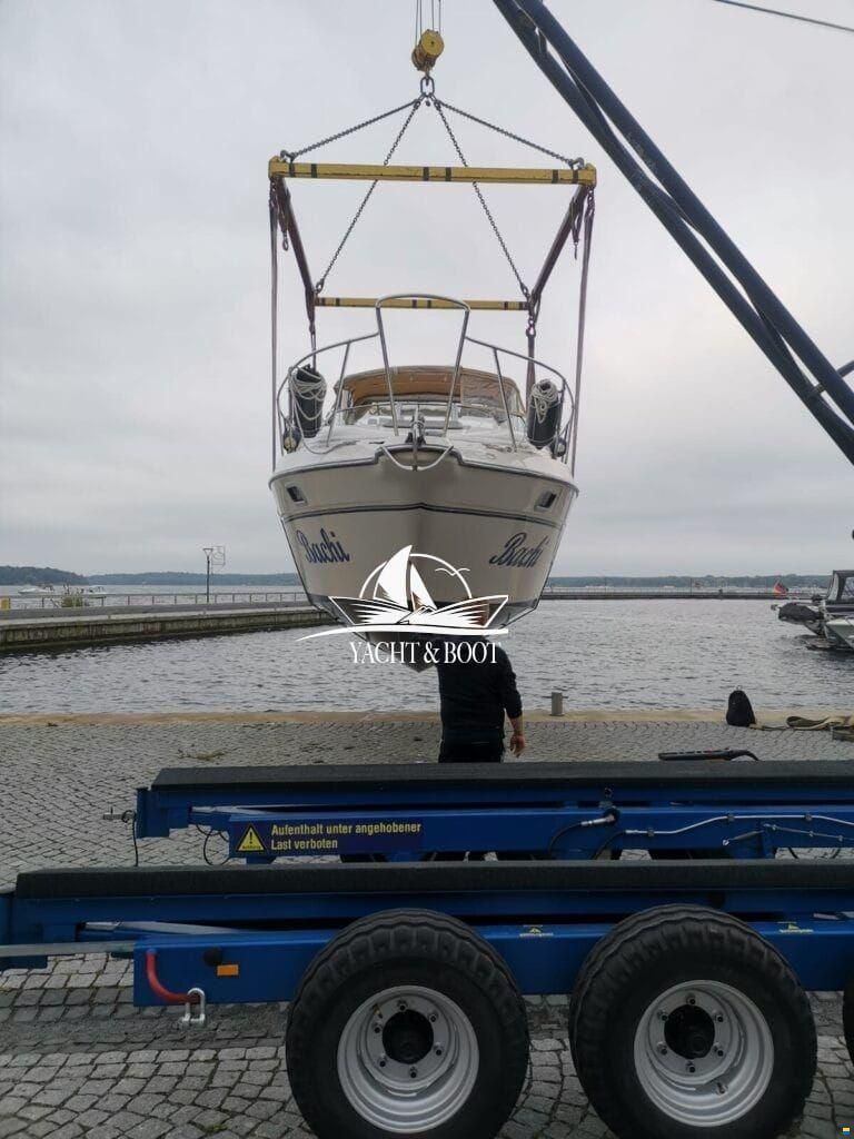 Maxum 2800 SCR