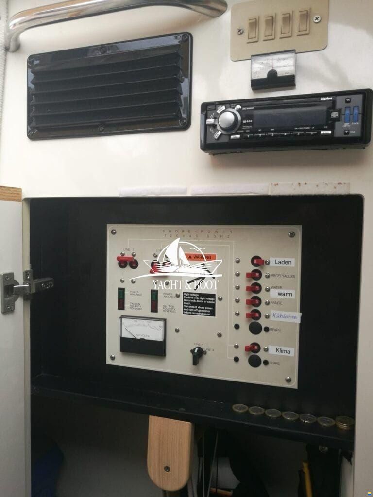 Maxum 2800 SCR