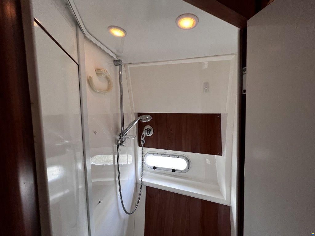 Sealine S38