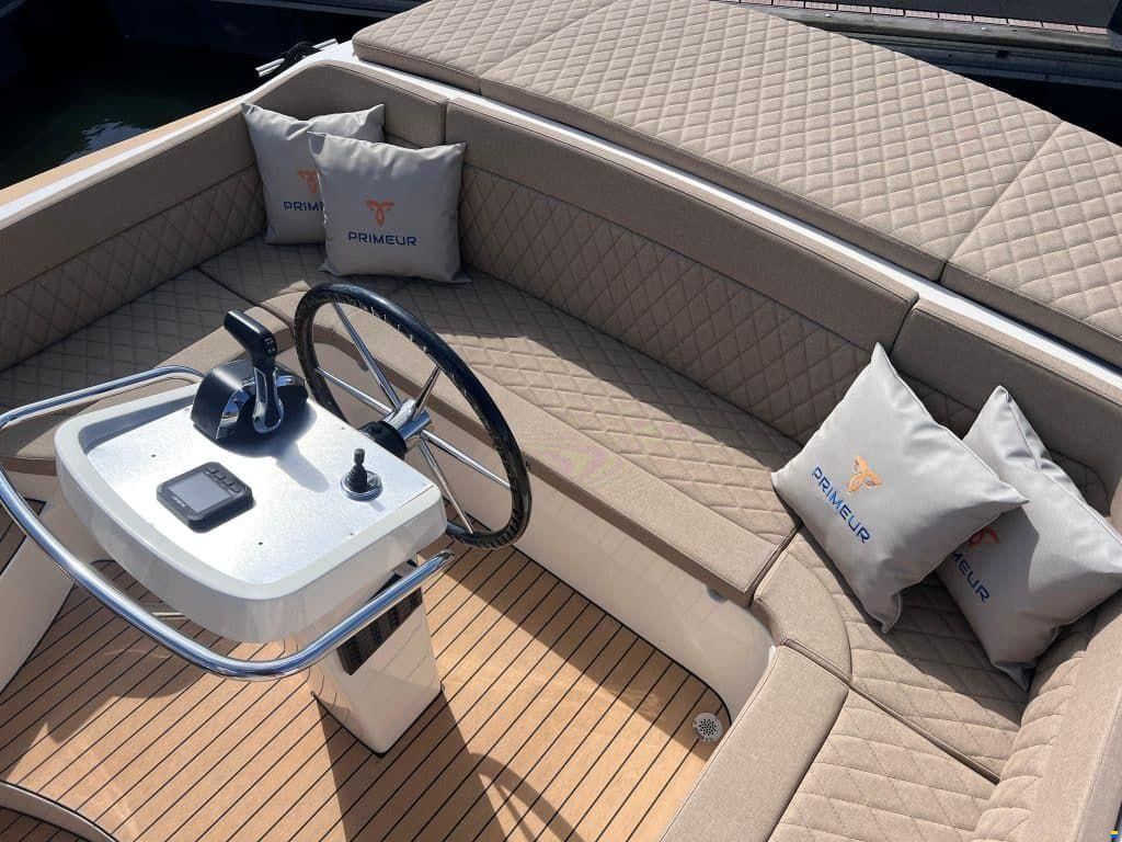 Primeur 850 Tender