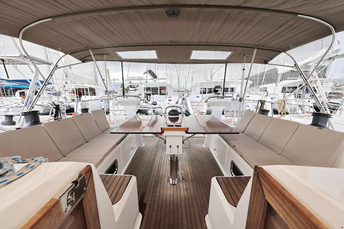 Bavaria Cruiser 51
