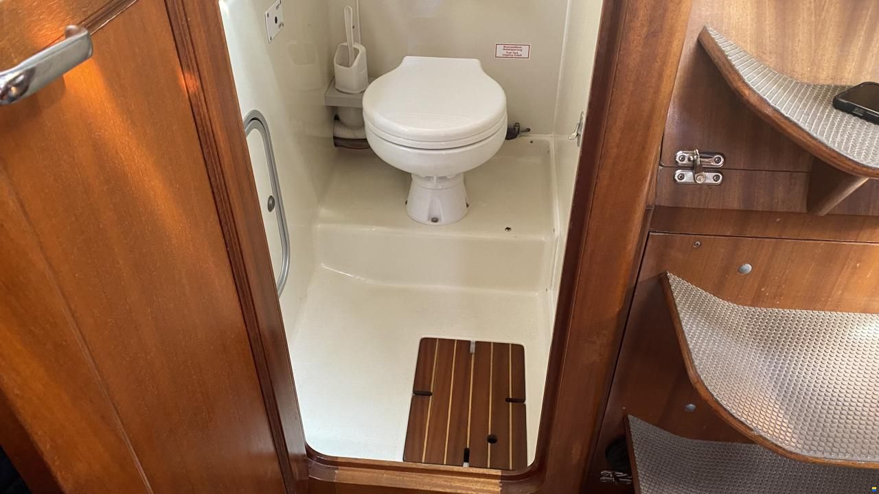Bavaria 350 Lagoon