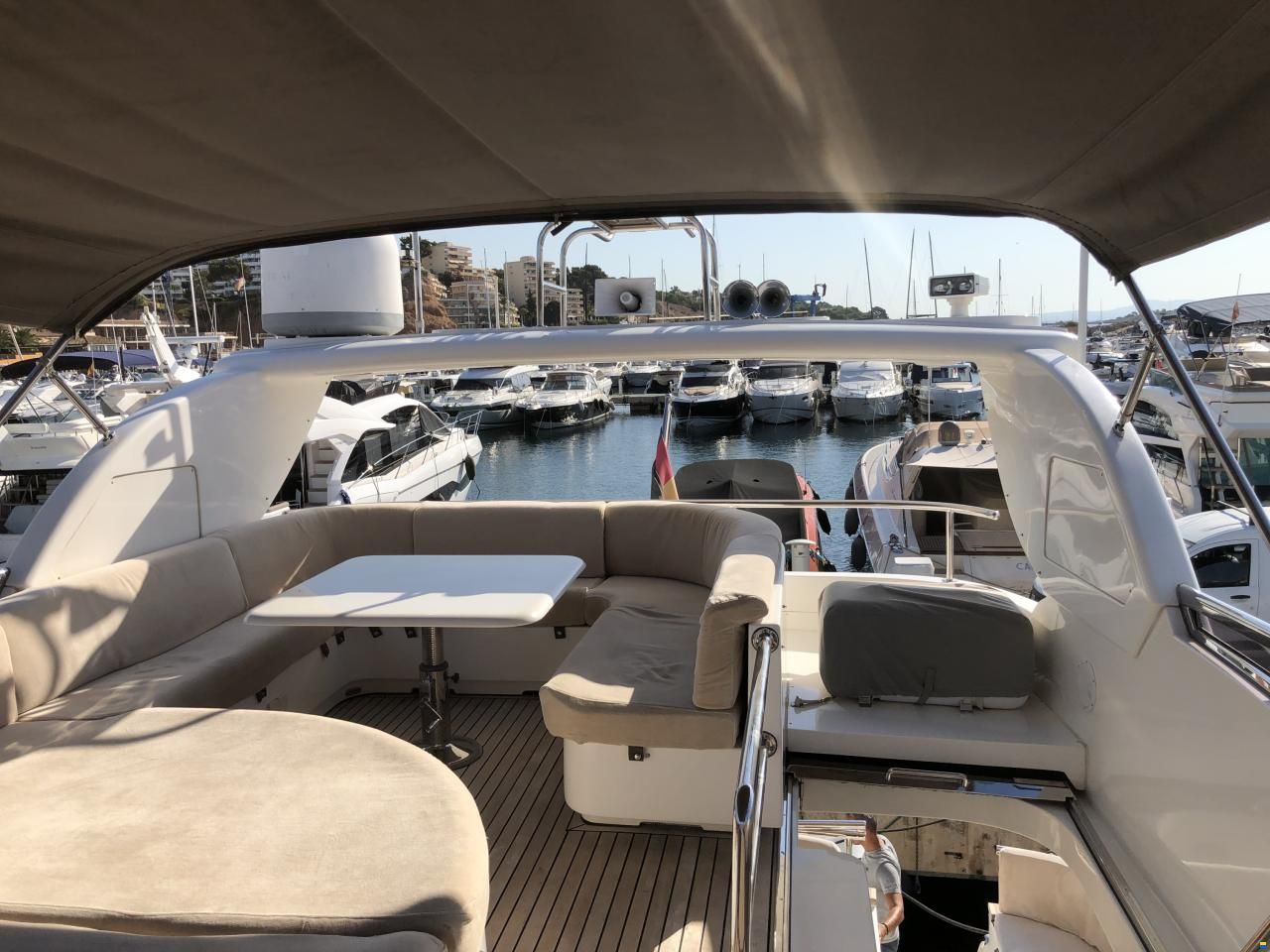 Elegance 64