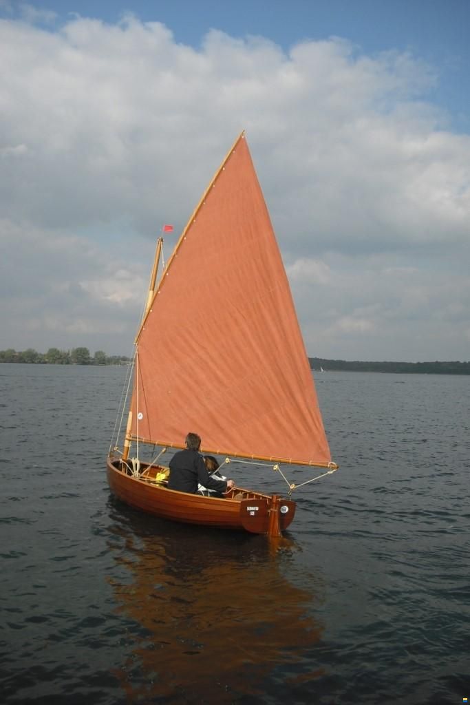12 Fu&szlig; Dinghy