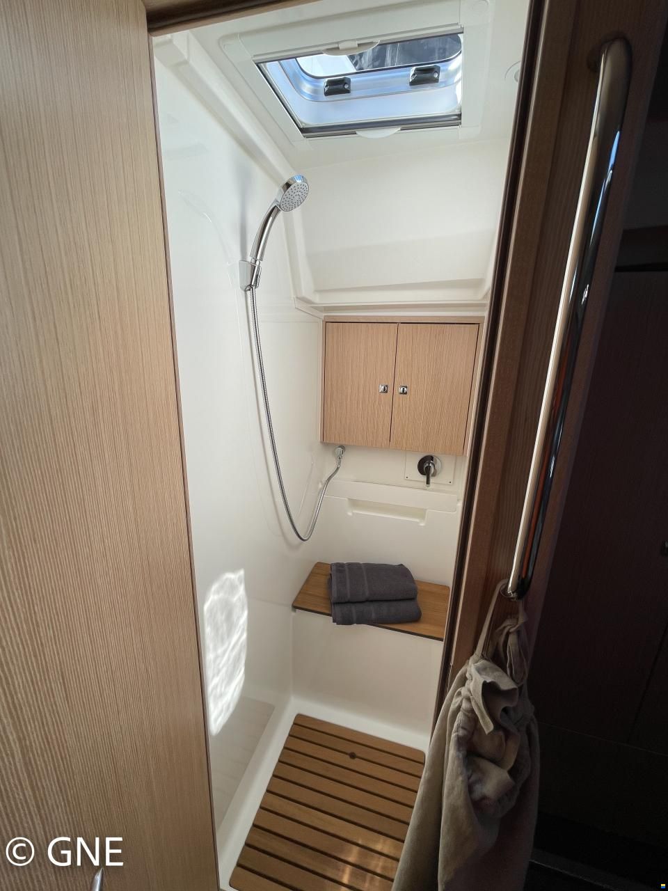 Bavaria C45 Style
