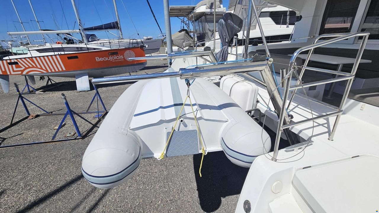 Lagoon 39