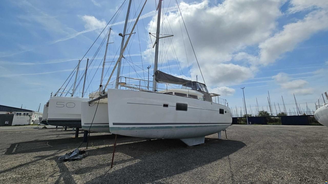 Lagoon 400