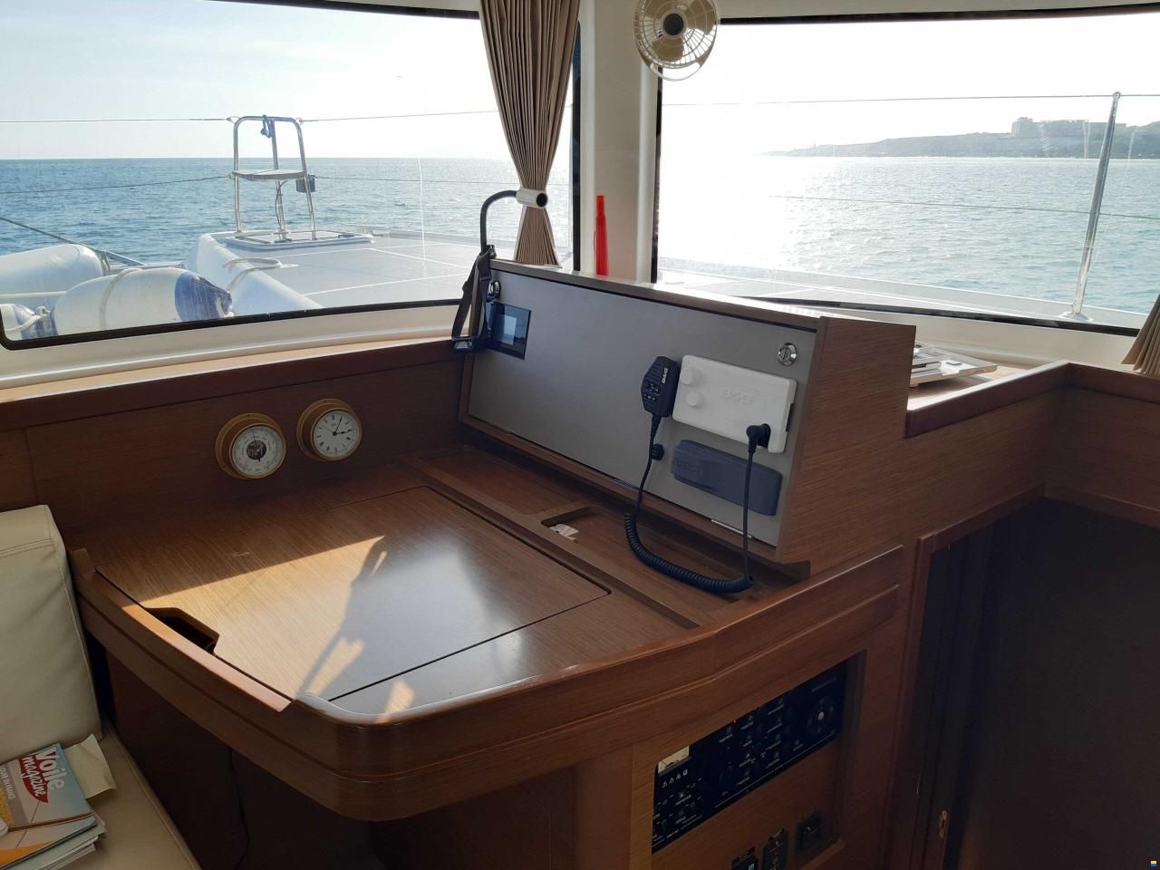 Lagoon 42