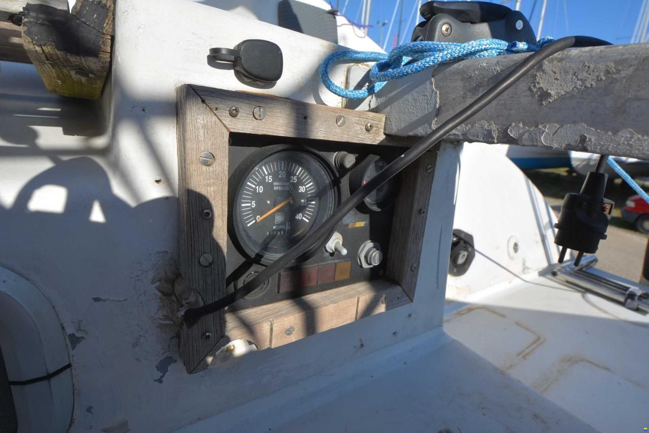 Fountaine Pajot ONE TONNER