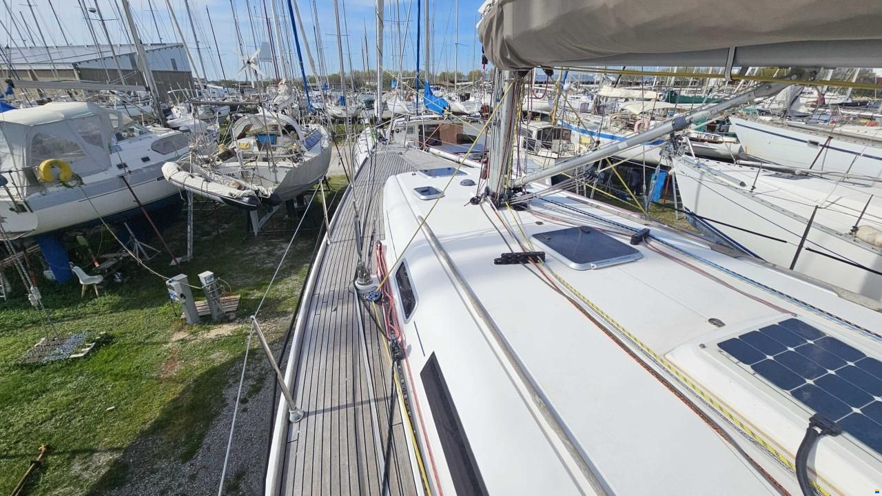 Dufour 44 PERFORMANCE