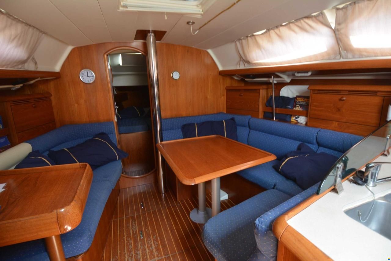 Jeanneau Sun Odyssey 37
