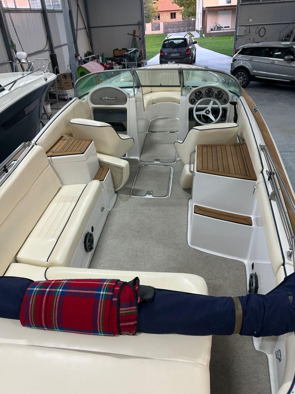 Chris Craft 25 Launch