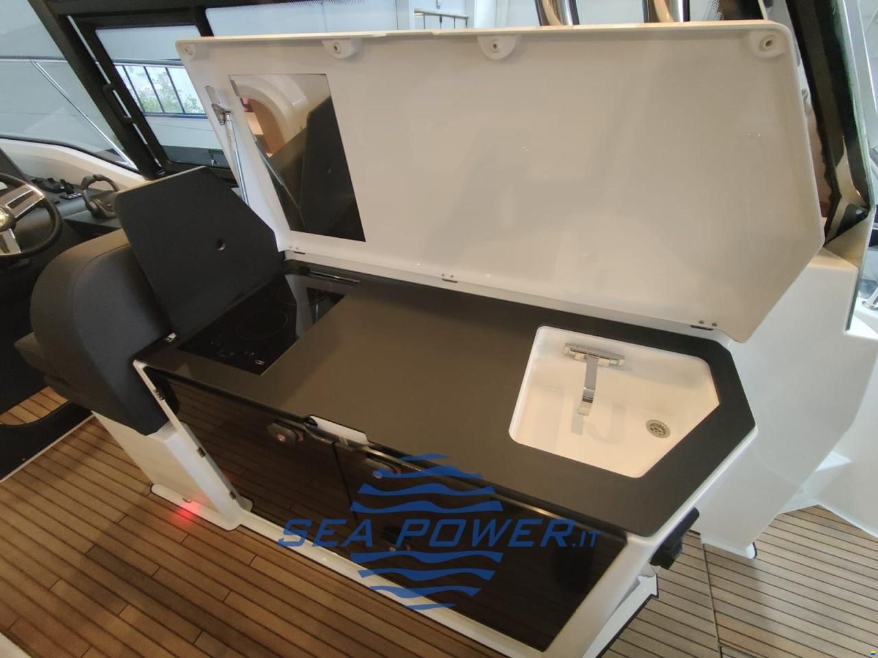 Bavaria SR 38 Hard Top in