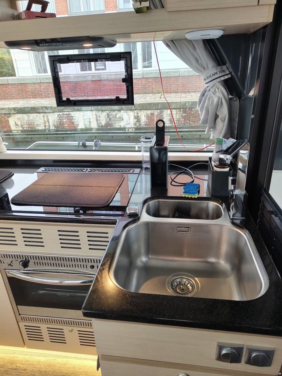 Delphia  Yachts 12 Flylounge