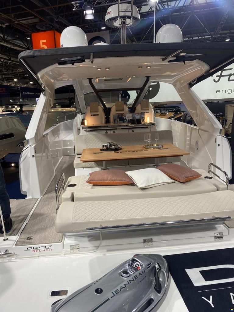 Jeanneau DB 37 IB