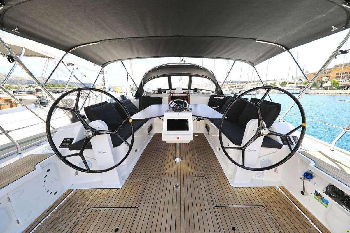 Bavaria CRUISER 46