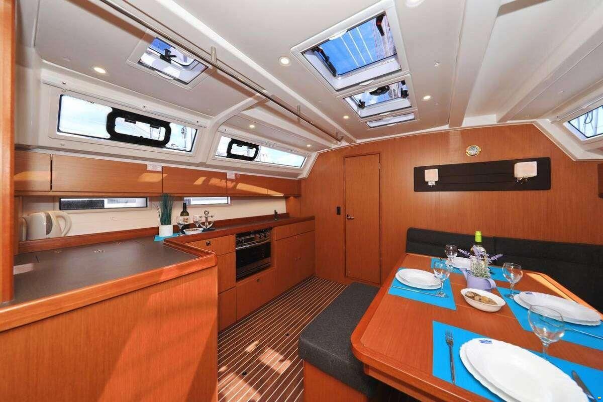 Bavaria CRUISER 46
