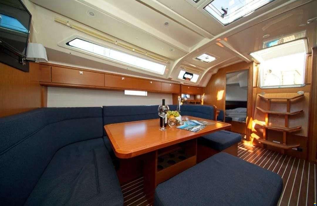 Bavaria CRUISER 41