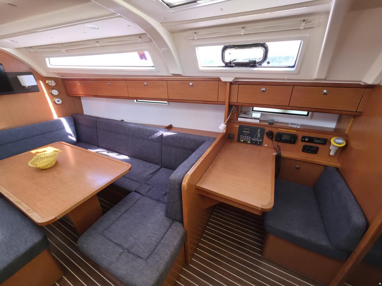 Bavaria CRUISER 41