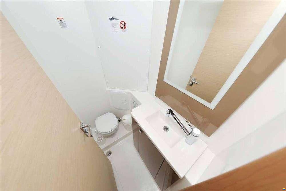 Fountaine Pajot LUCIA 40