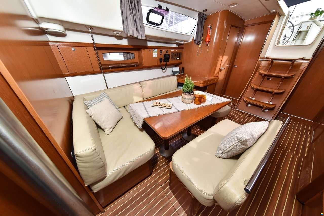 Beneteau OCEANIS 43