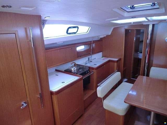 Beneteau OCEANIS 43