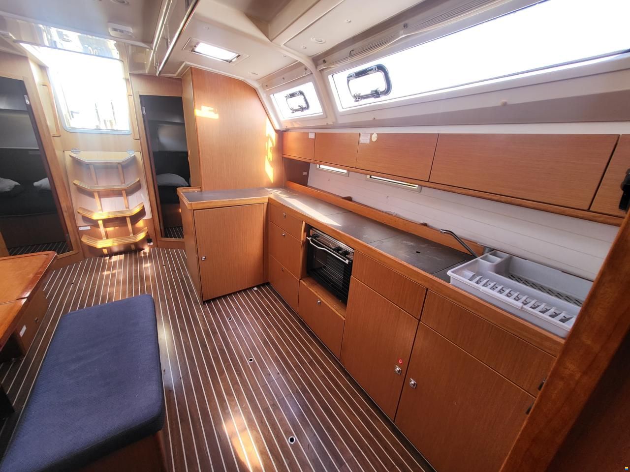 Bavaria CRUISER 46