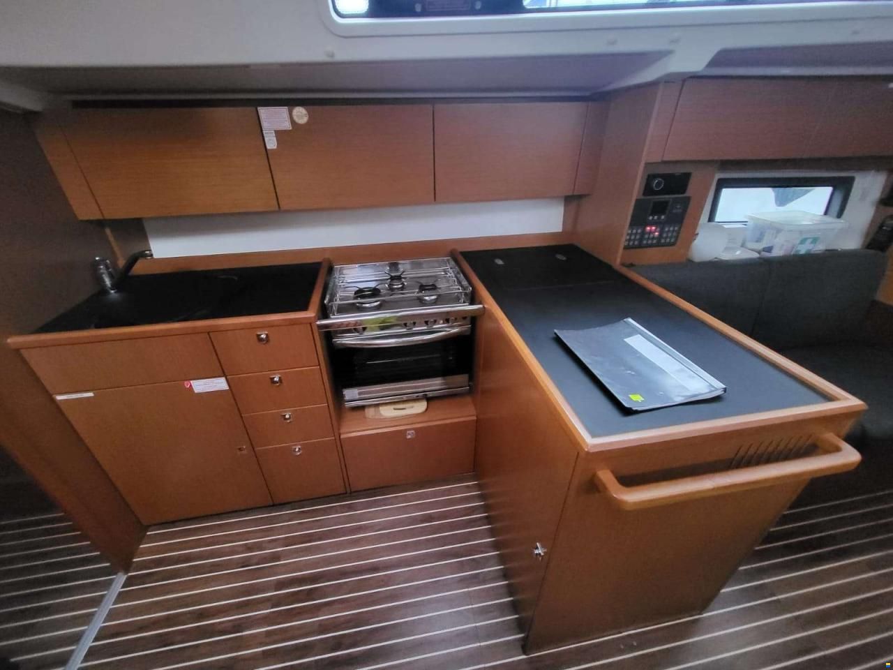 Bavaria C38