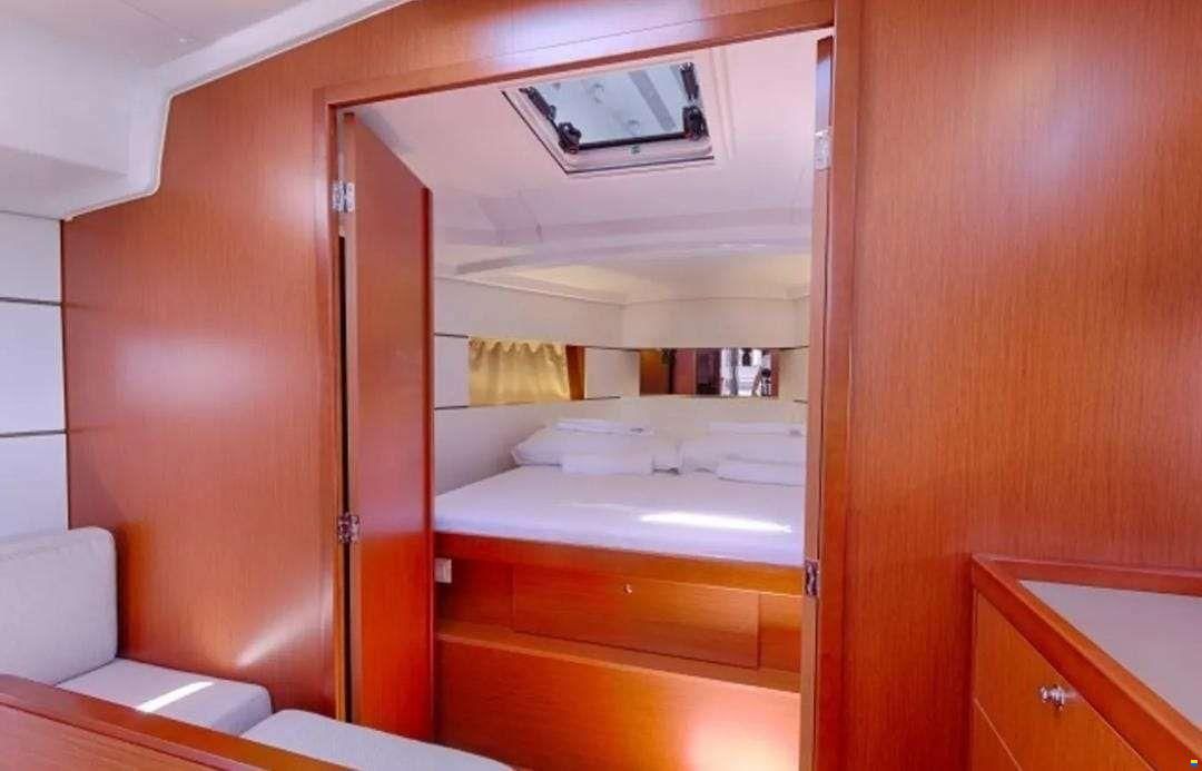 Beneteau OCEANIS 38.1
