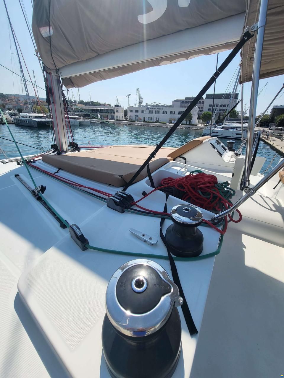 Lagoon 450 F