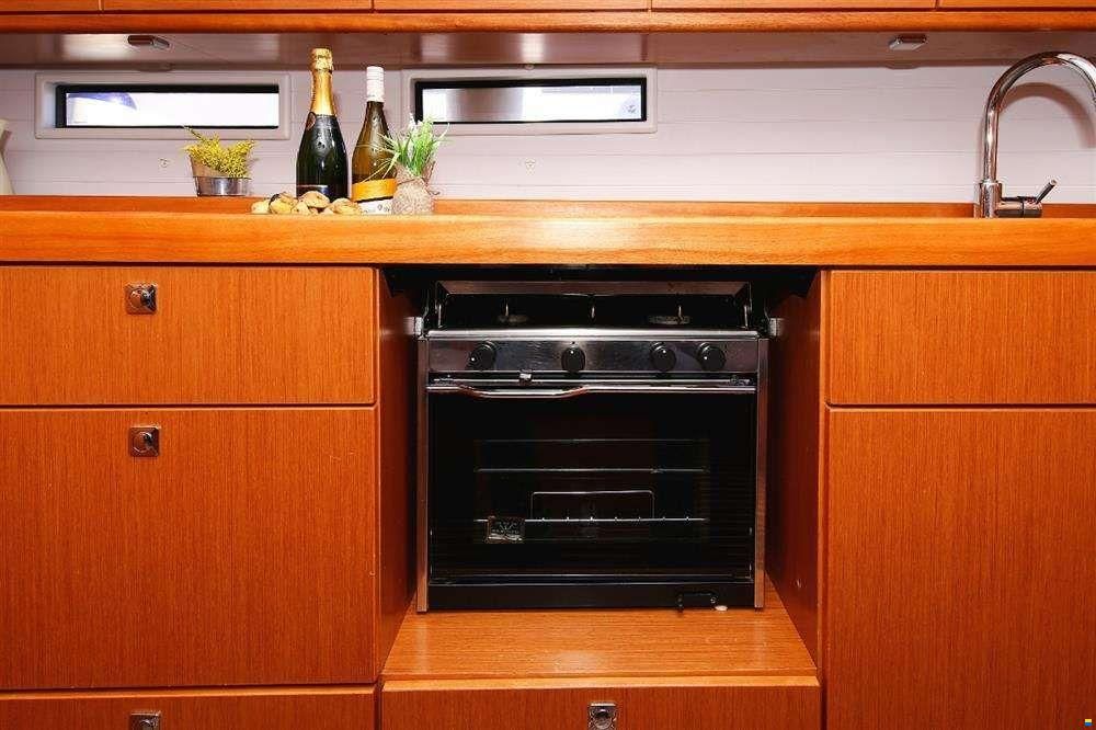 Bavaria CRUISER 46