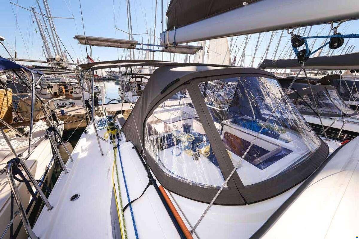 Dufour 44