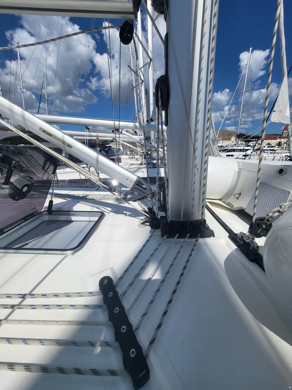 Bavaria C42