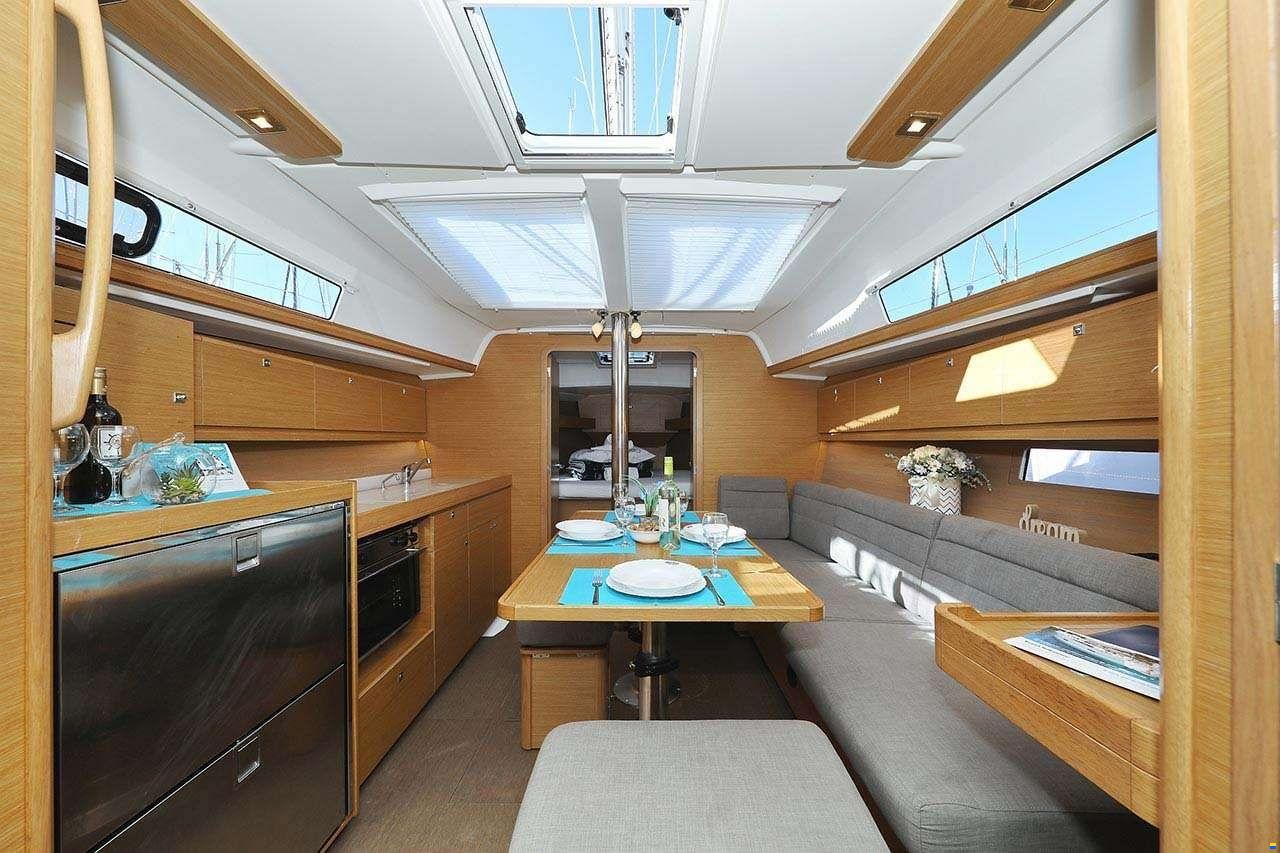 Dufour 382 GRAND LARGE