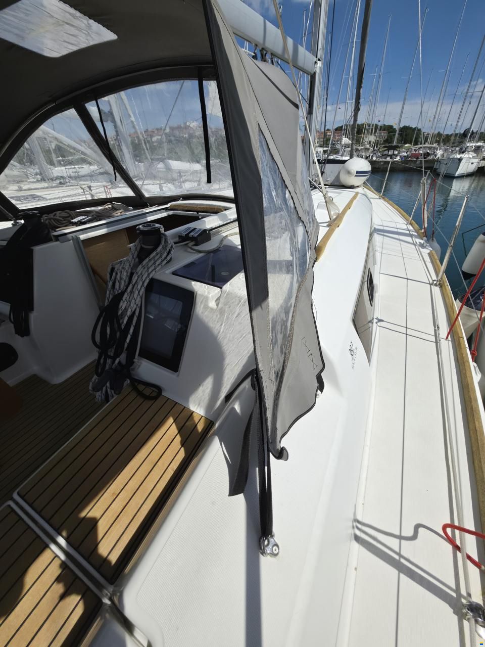 Dufour 382 GRAND LARGE