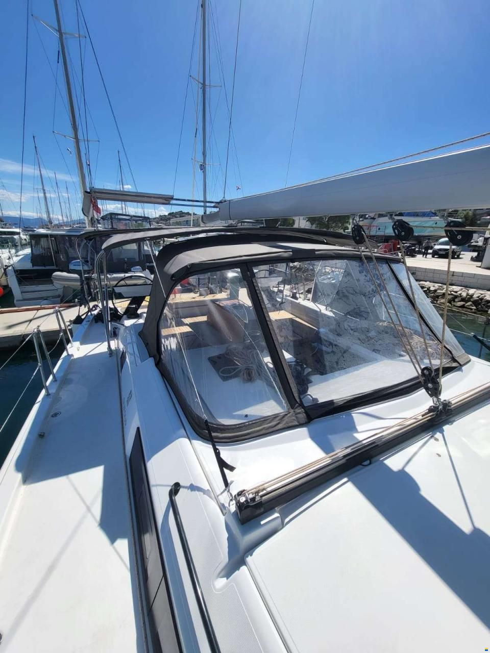 Dufour 530