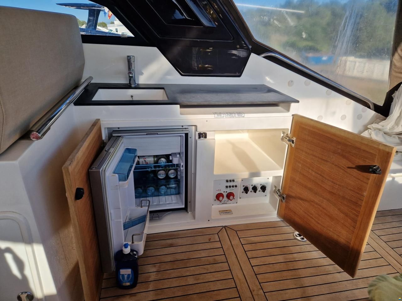Sealine SC 35