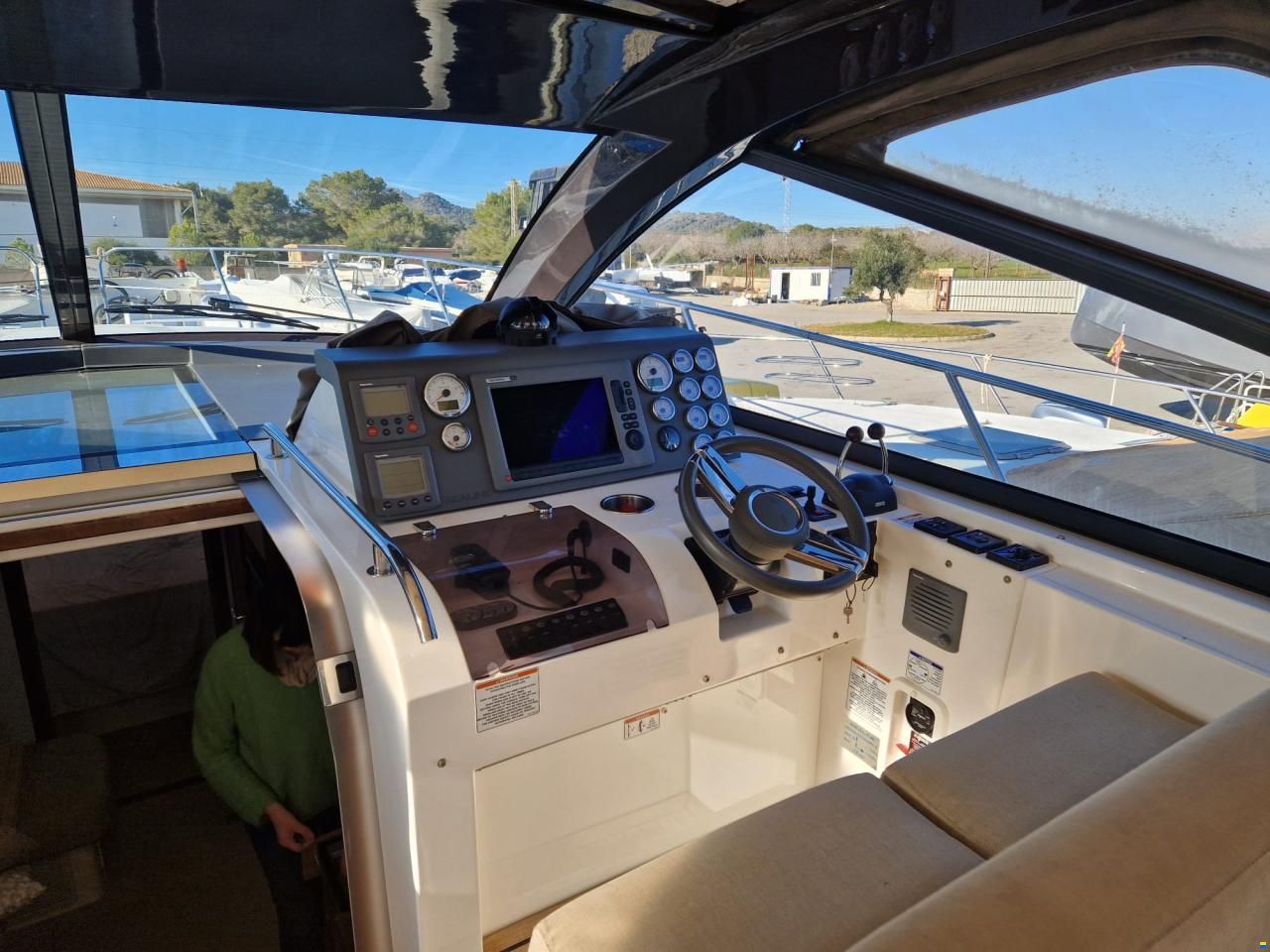 Sealine SC 35
