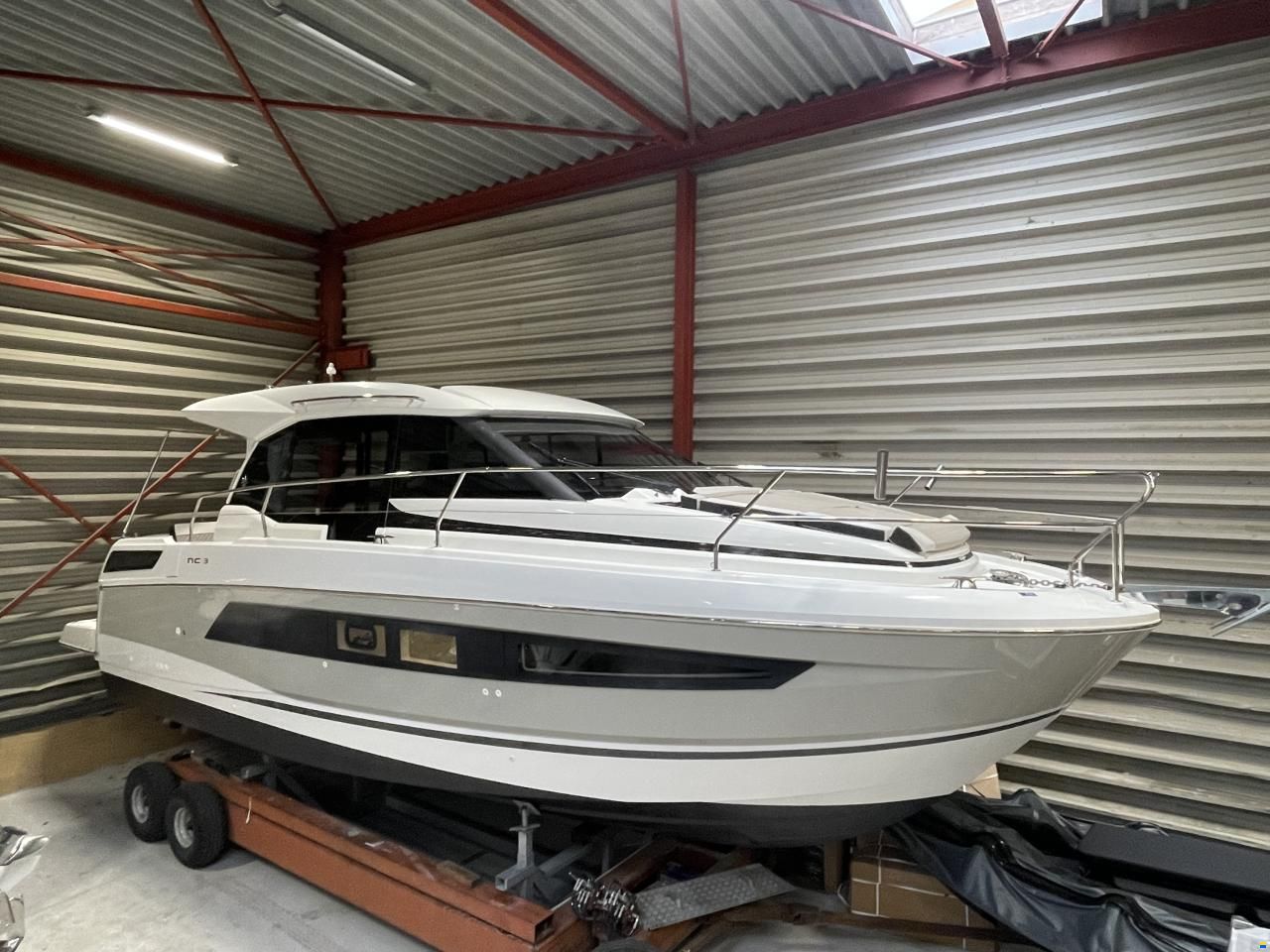 Jeanneau NC 33
