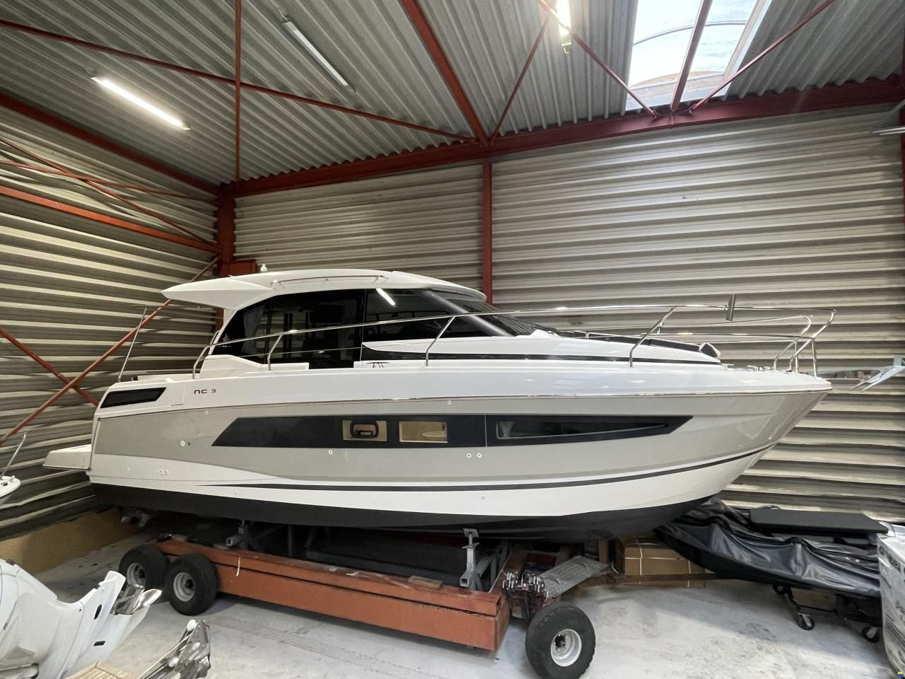 Jeanneau NC 33