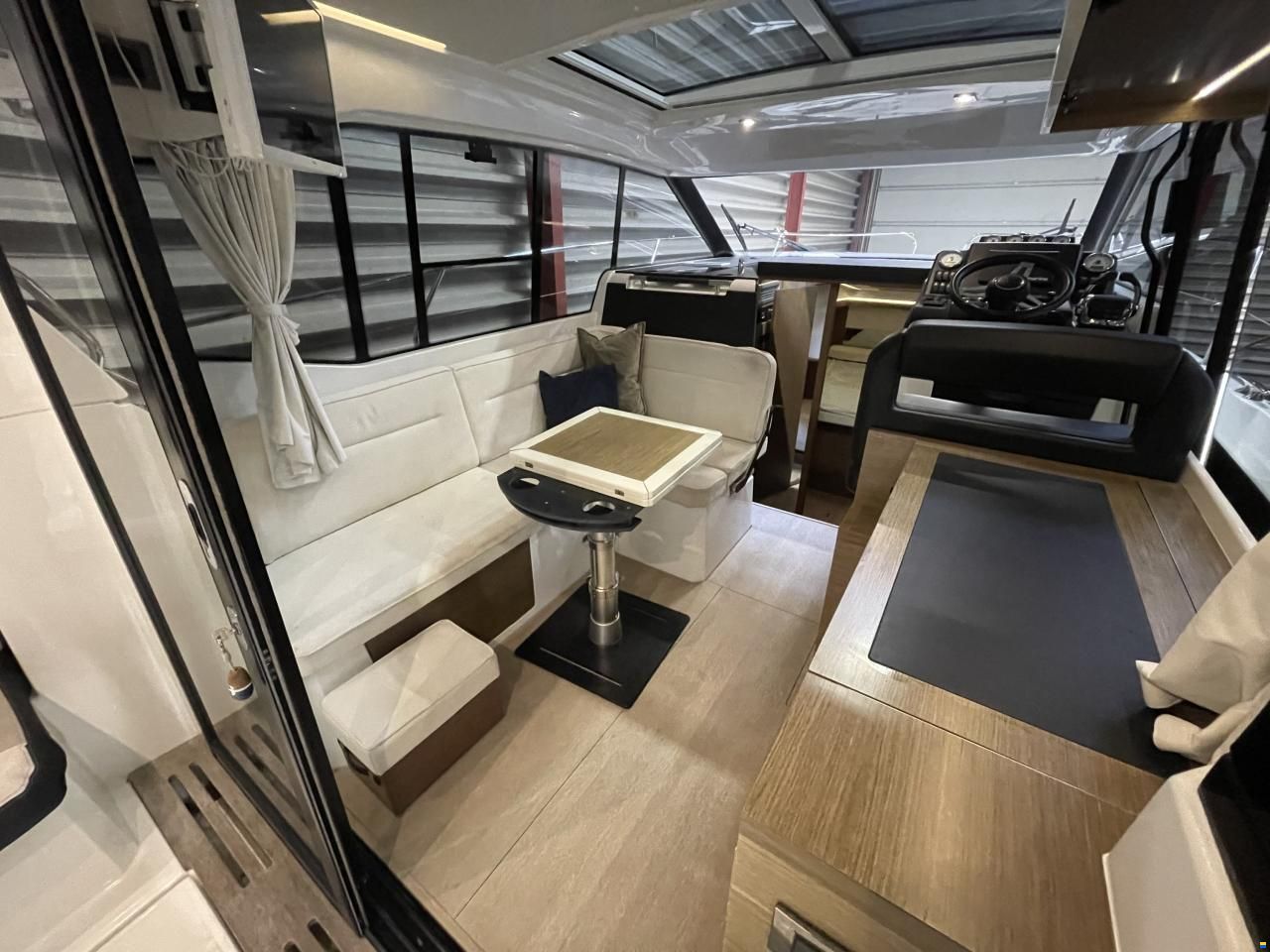 Jeanneau NC 33
