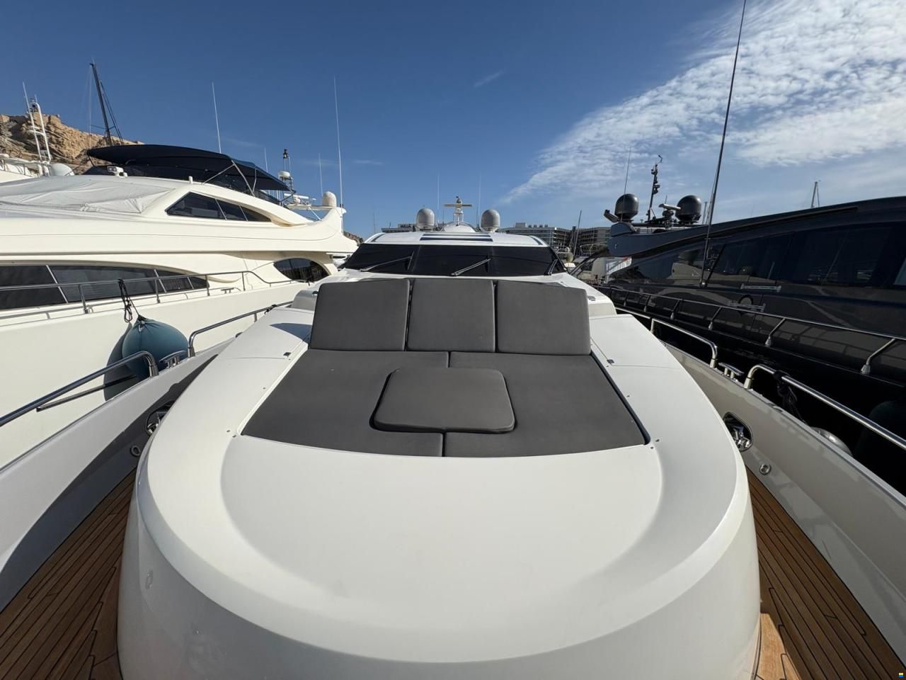 Sunseeker Predator 84