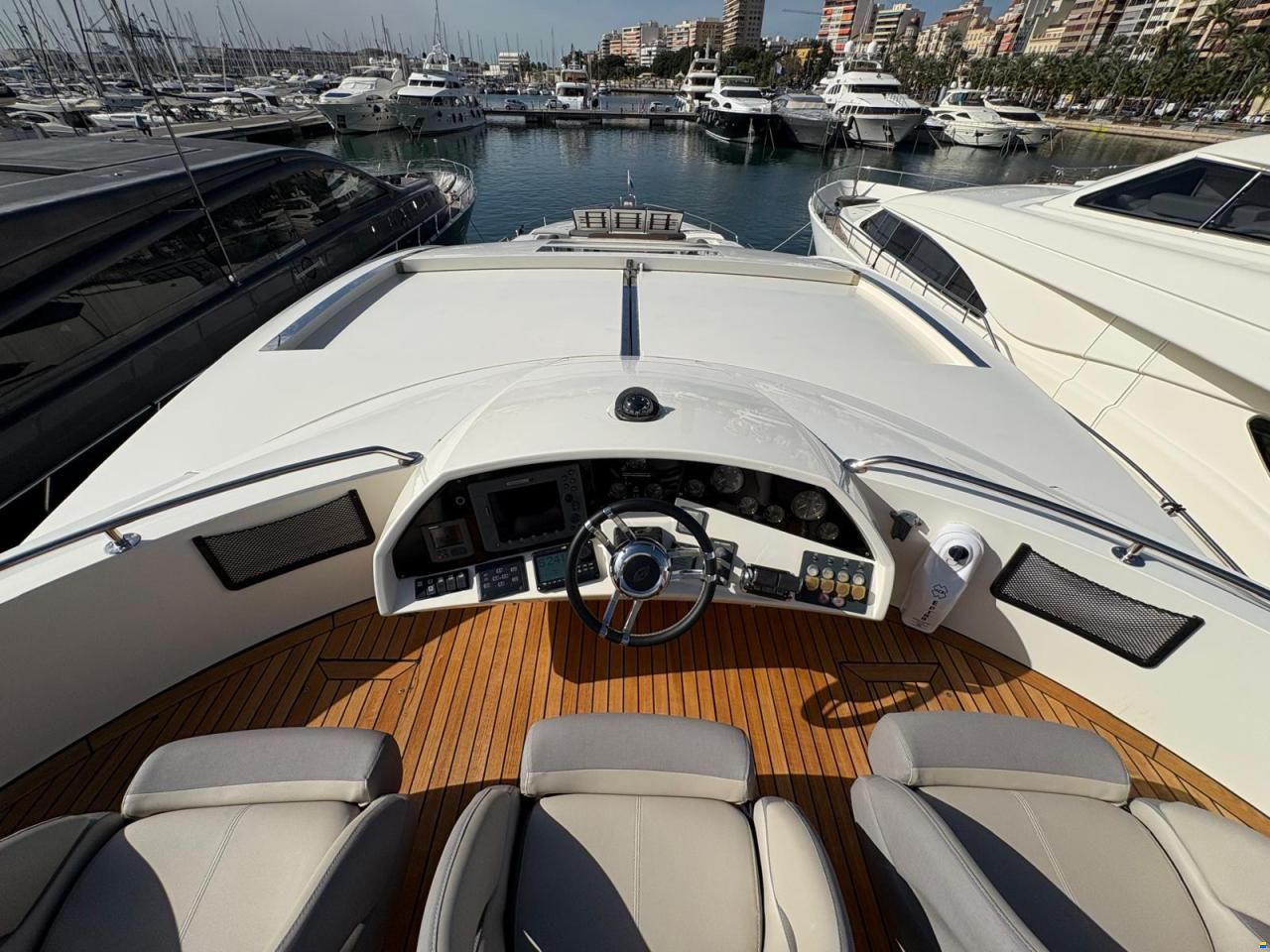 Sunseeker Predator 84