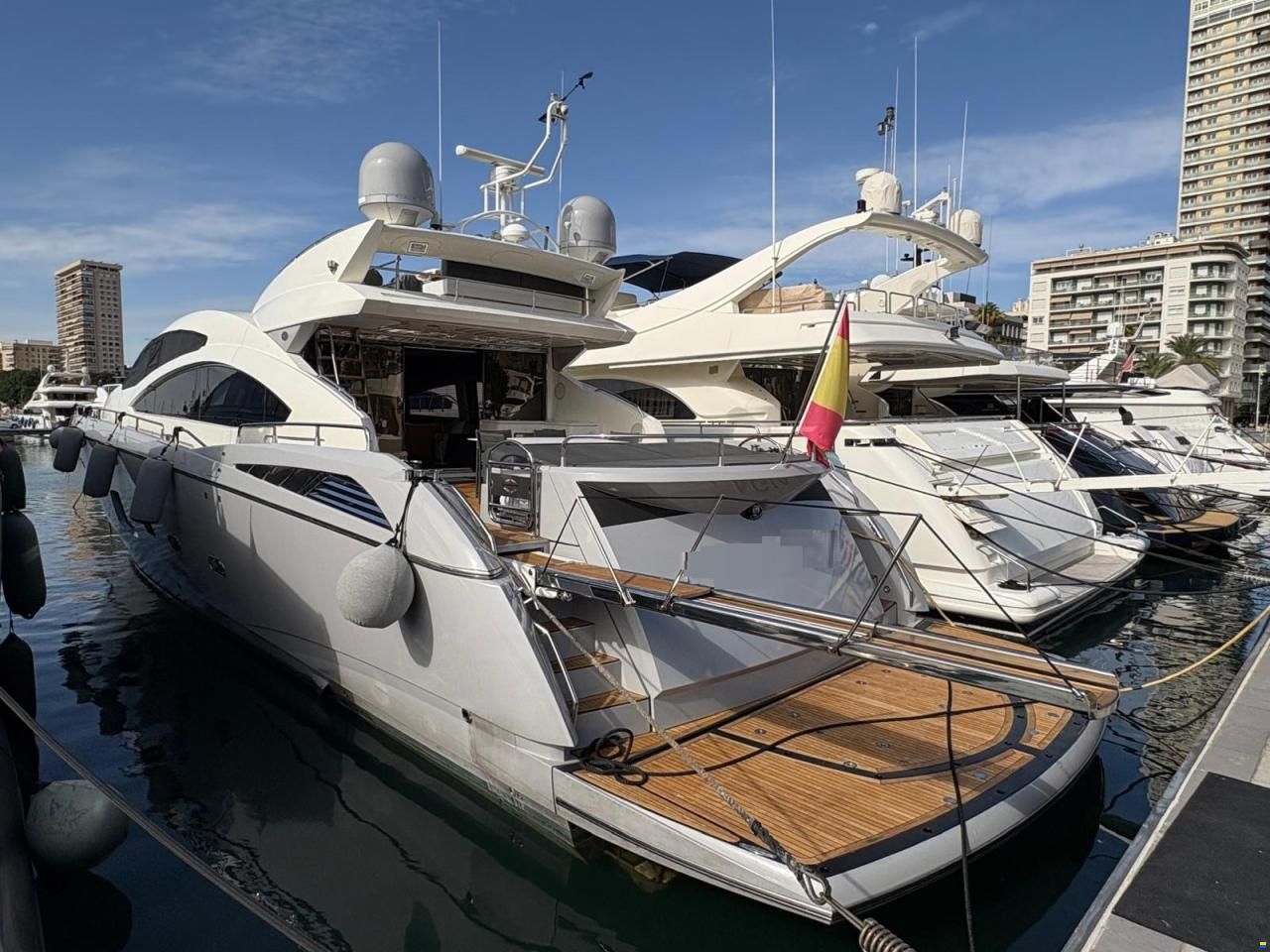 Sunseeker Predator 84